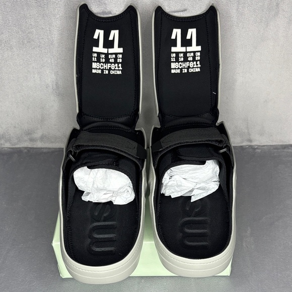 🔥🔥🔥MSCHF Black and Gray Cast Slides with Modern Slip-On Design Size: 11🔥🔥🔥 - Picture 8 of 11